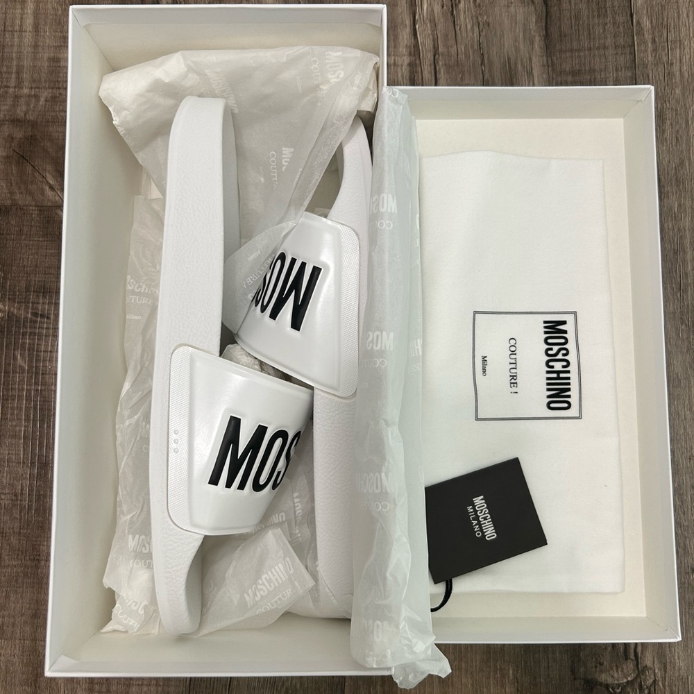 Moschino slides